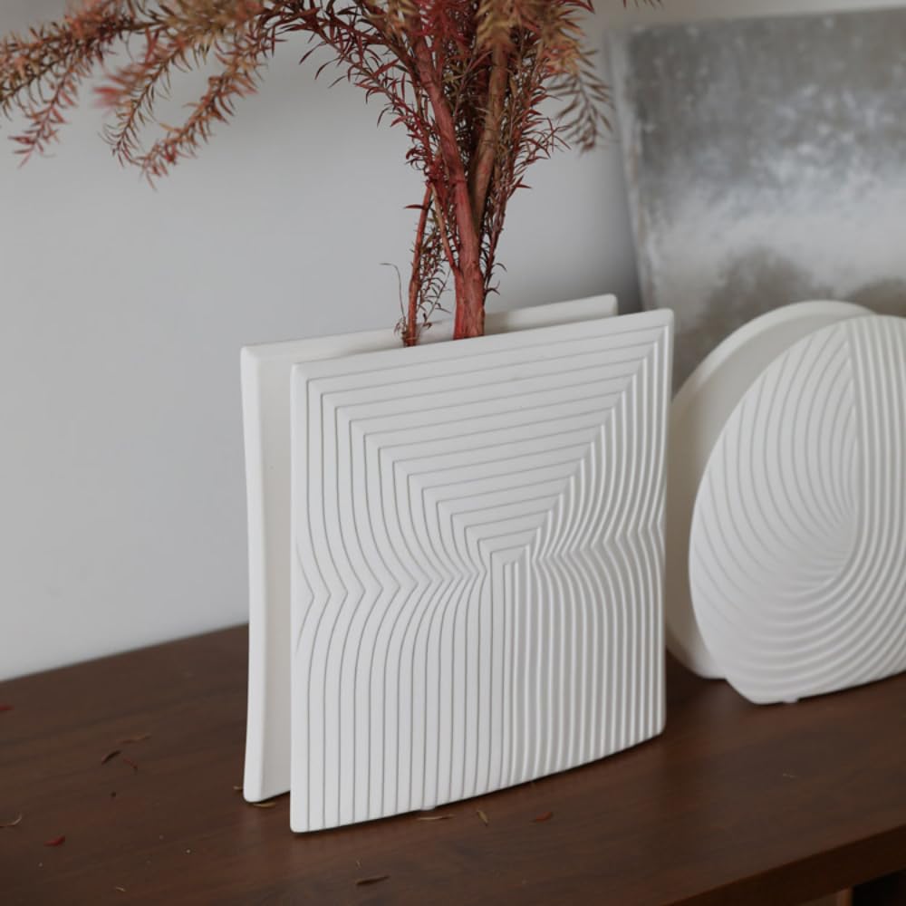 Atara Vase