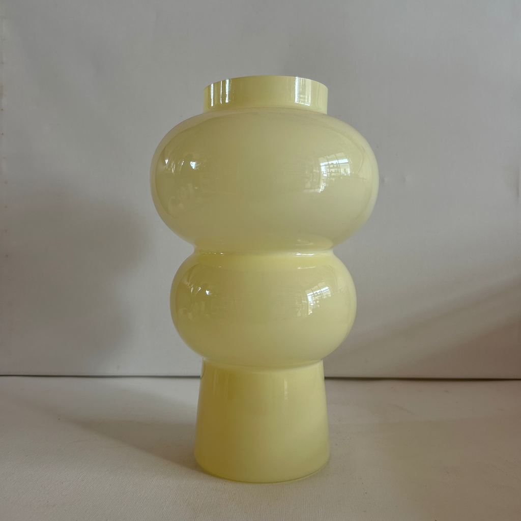 Theo Vase