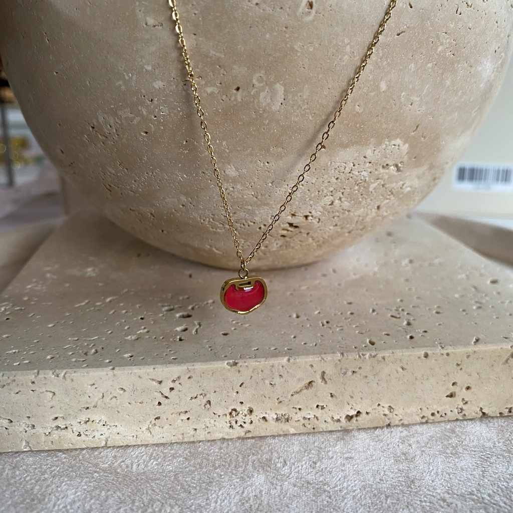 Pome Necklace