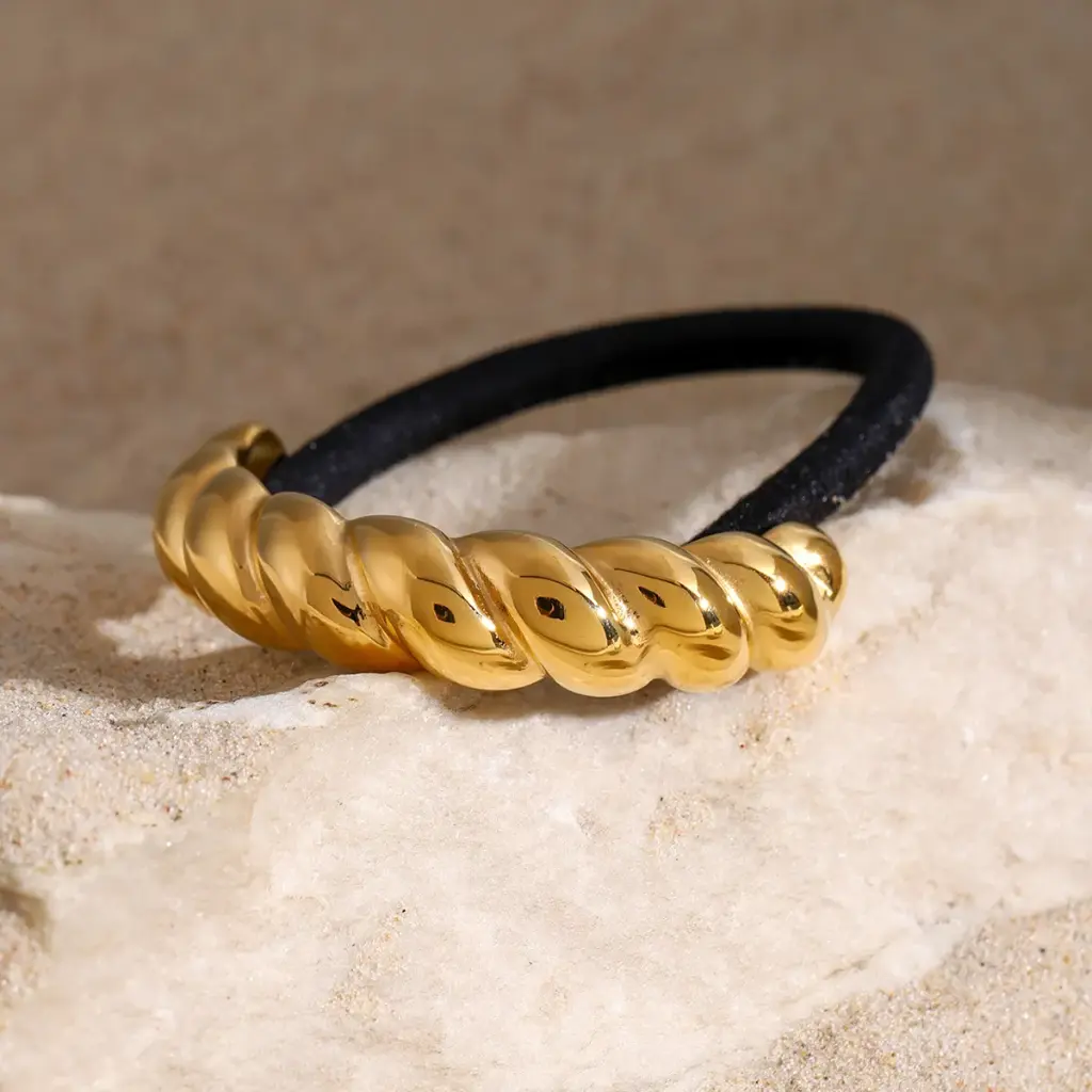 Twist Pony Cuff
