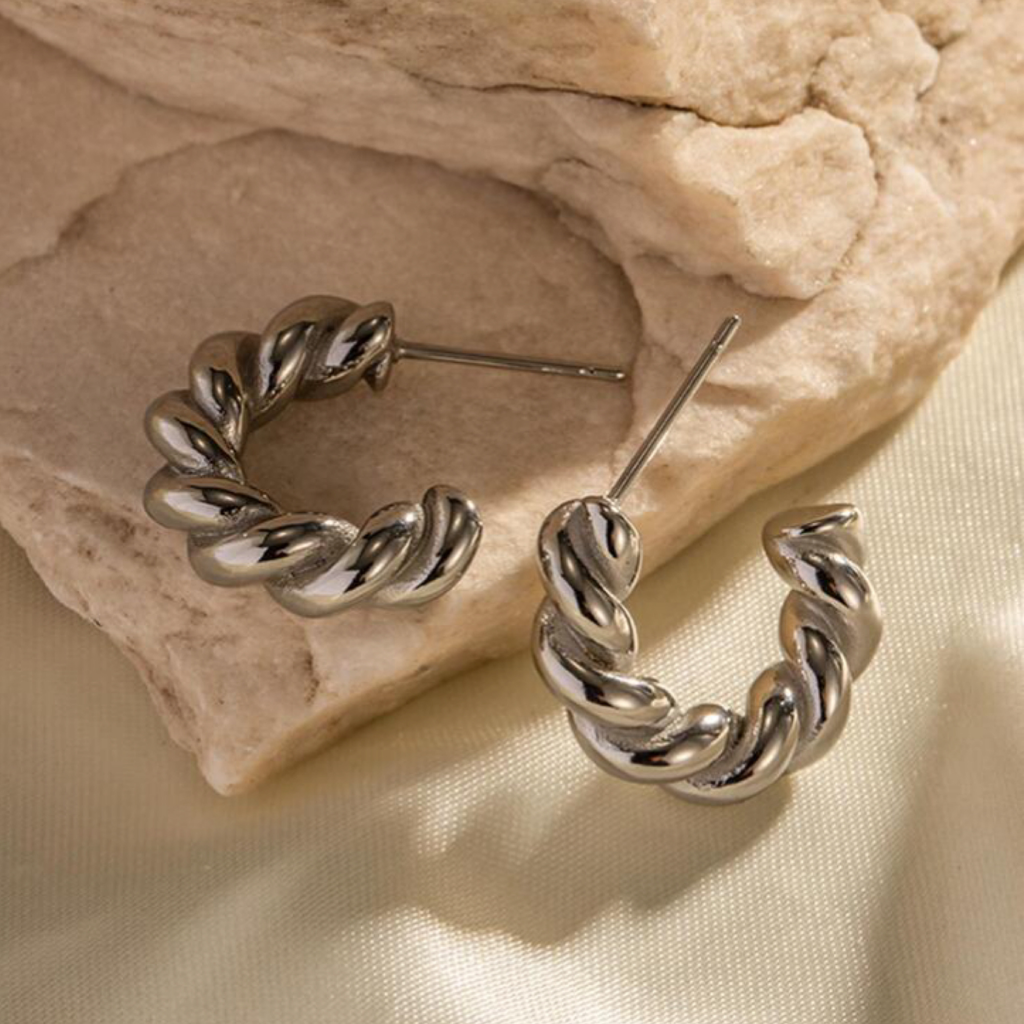 Tinashe Hoops