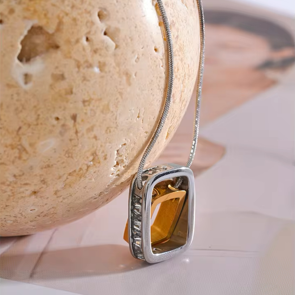 To The Moon Necklace 