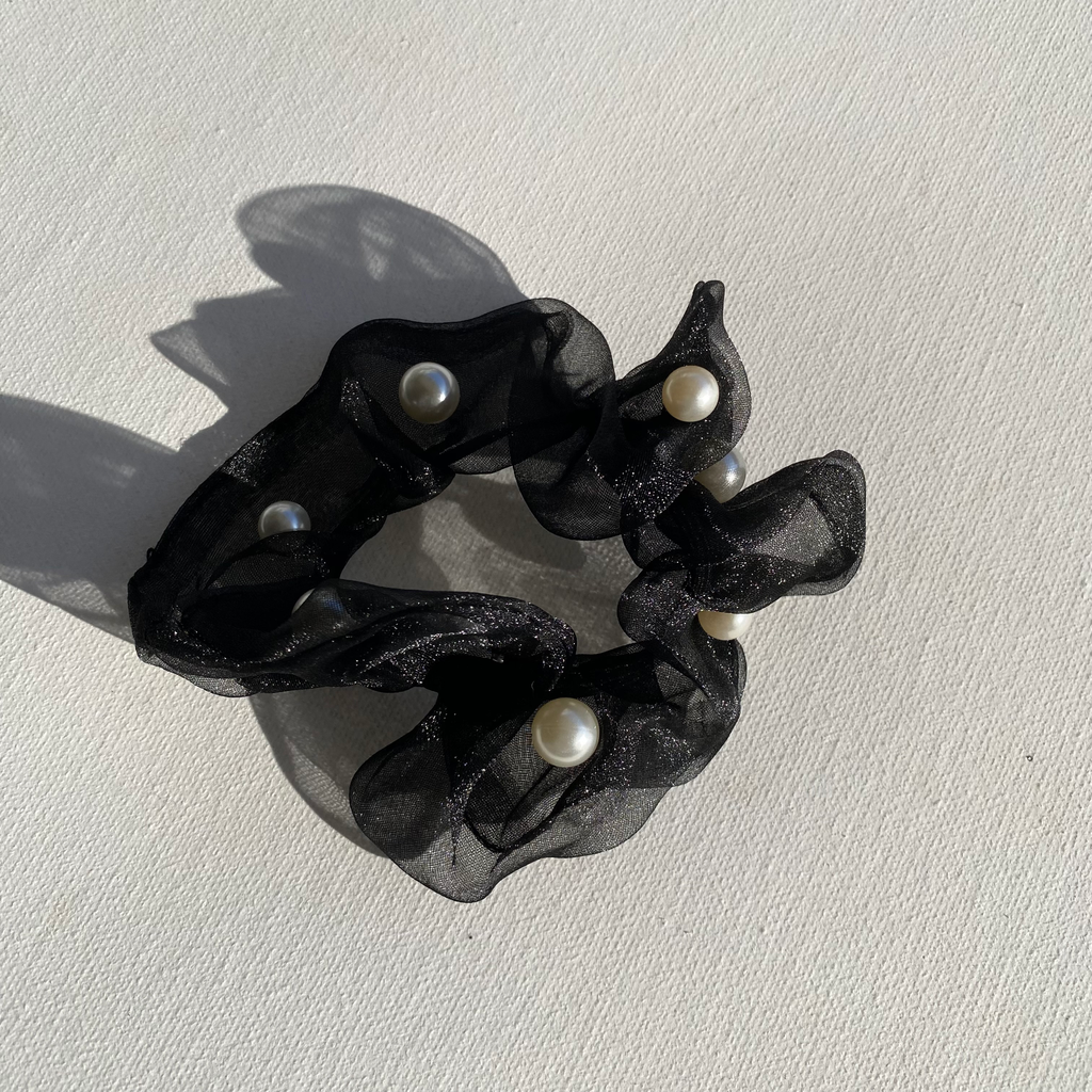 Pearl Scrunchie