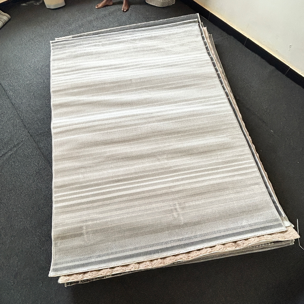 Minimal Rug (1.4x2m)