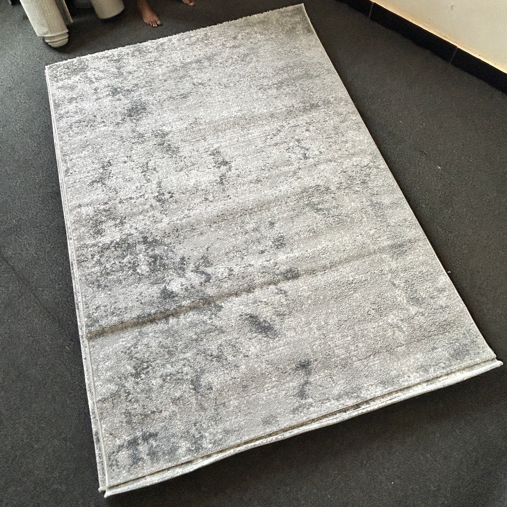 Minimal Rug