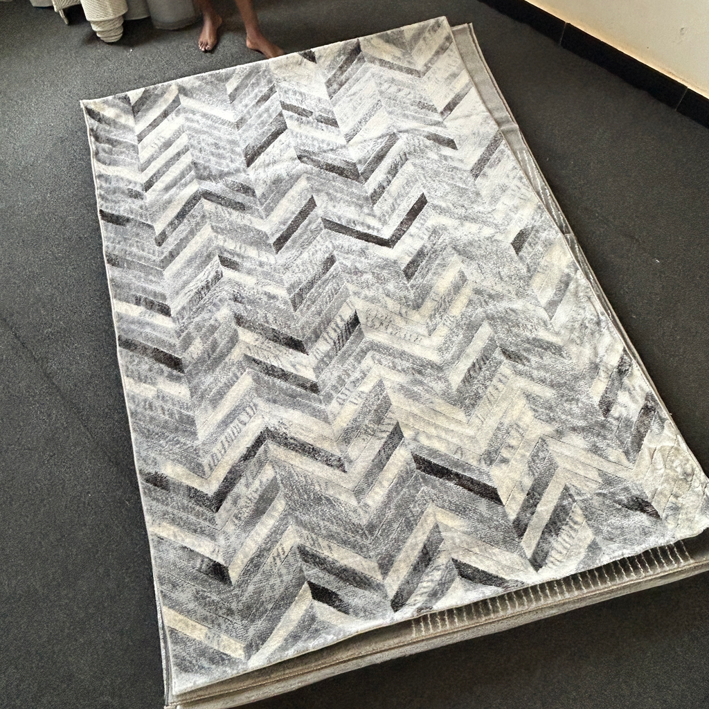 Zigzag Rug (1.4x2m)