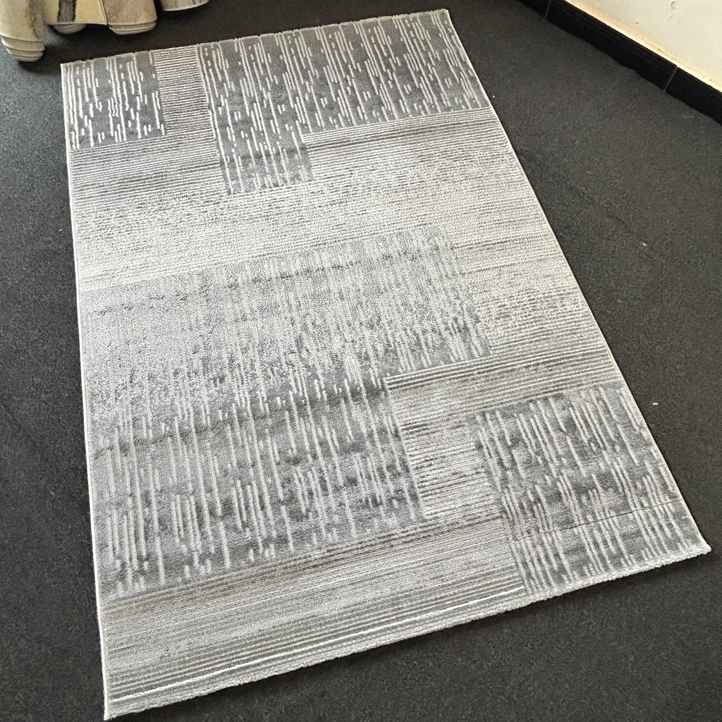 Minimal Rug