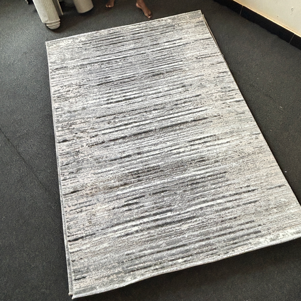 Minimal Rug