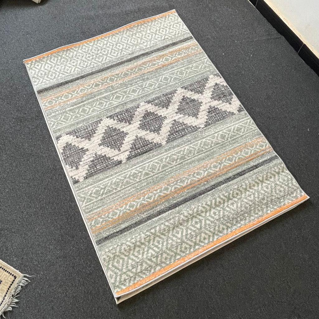 Tribal Rug (1.6x2.3m)