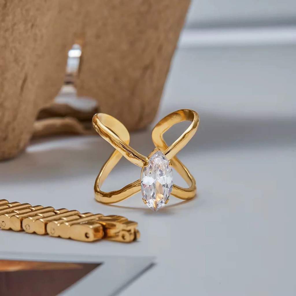 Celine Ring