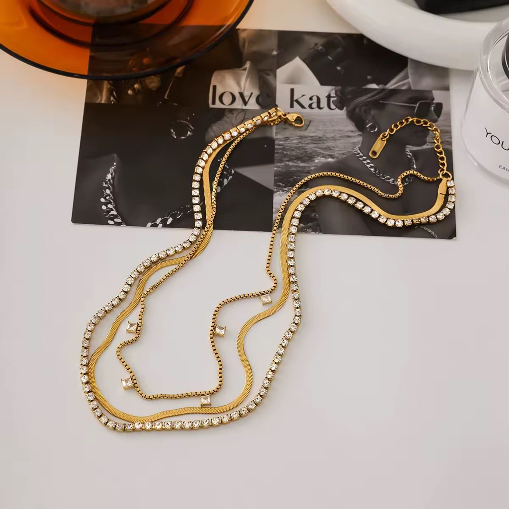 Elisa Necklace