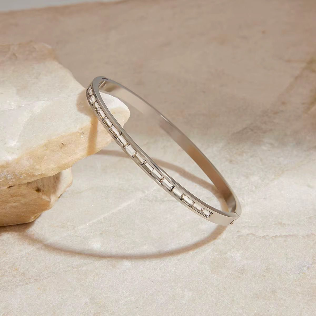Shilo Cuff