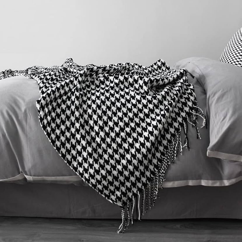 Sherpa Blanket (Black, Small)