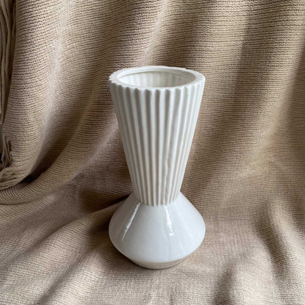 Alban Vase