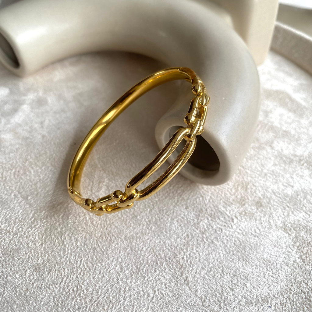 Esme Cuff