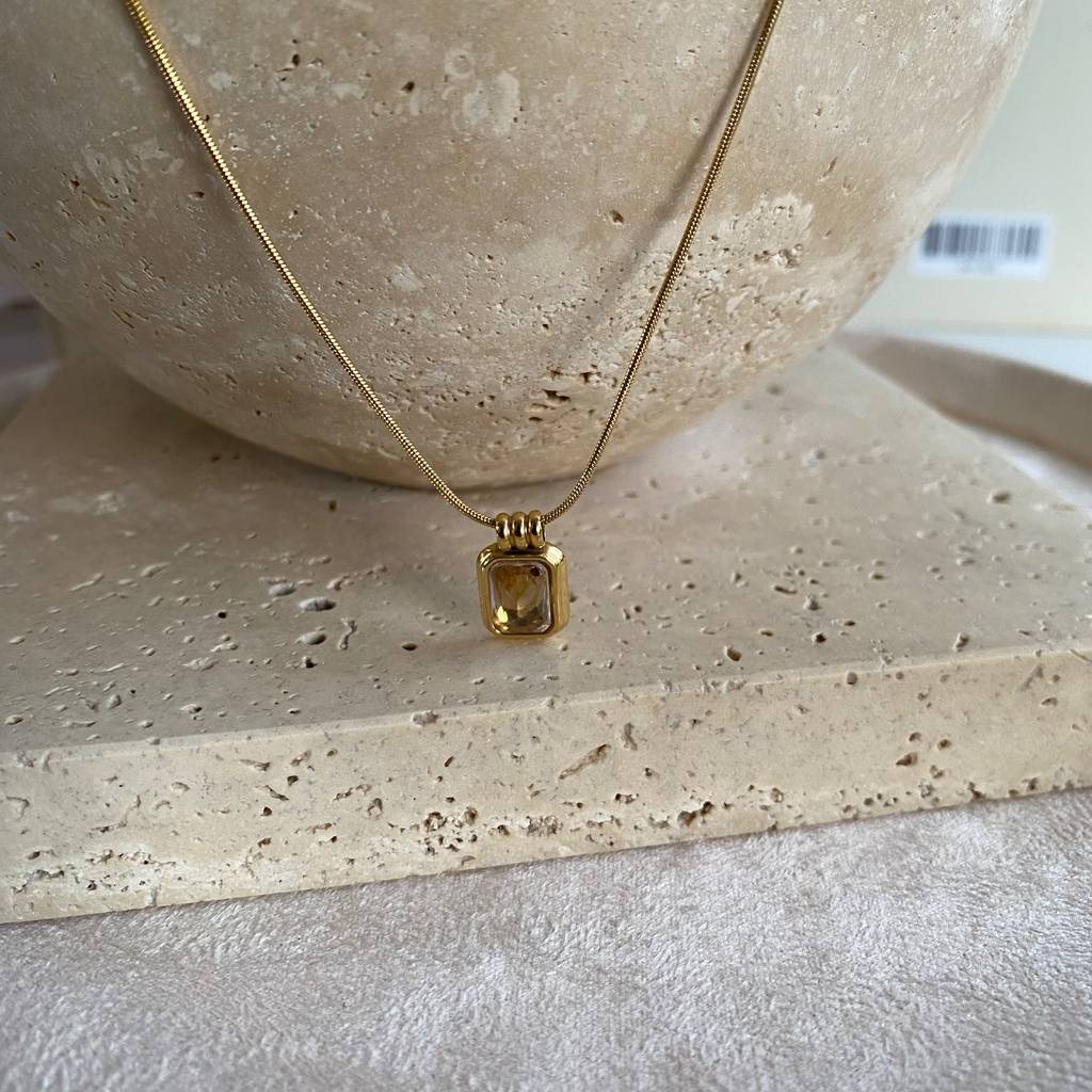 Molly Necklace 