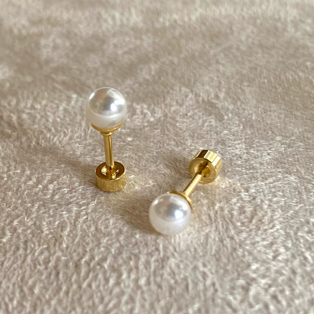 Pearl Studs
