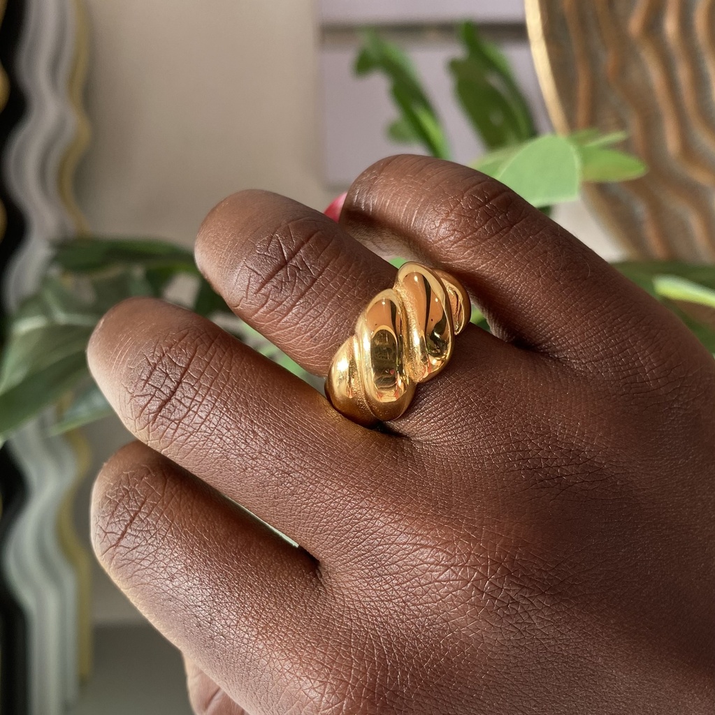 Croissant Ring