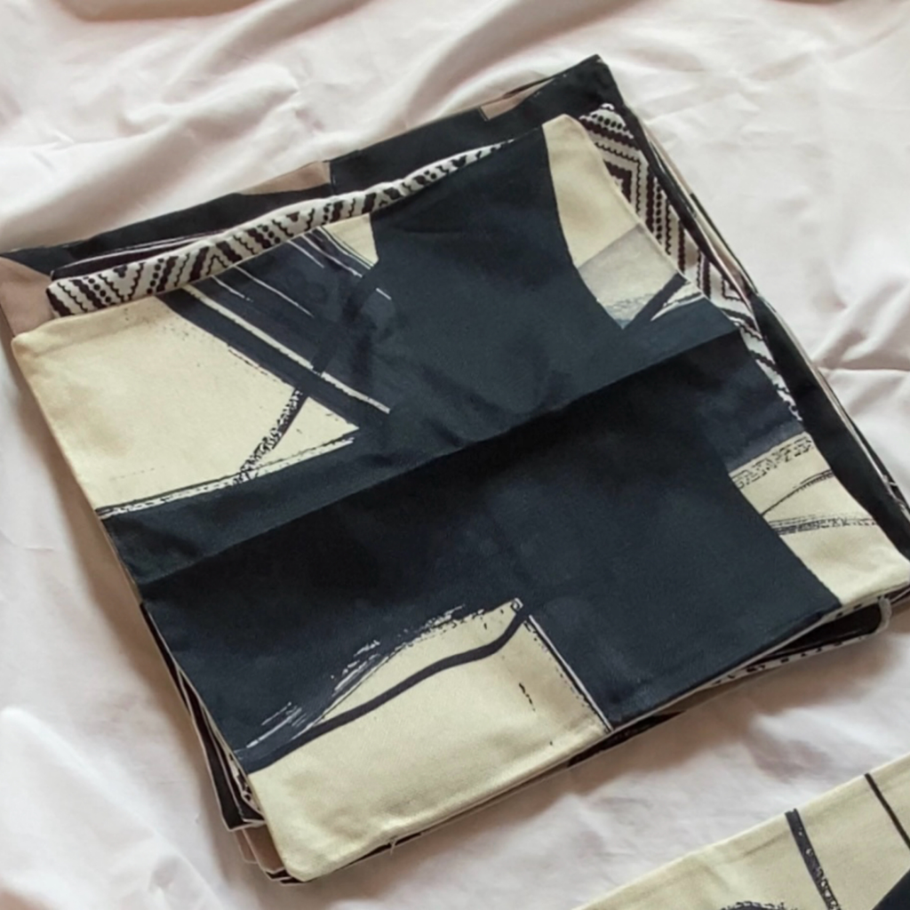 Lady Cushion Cover