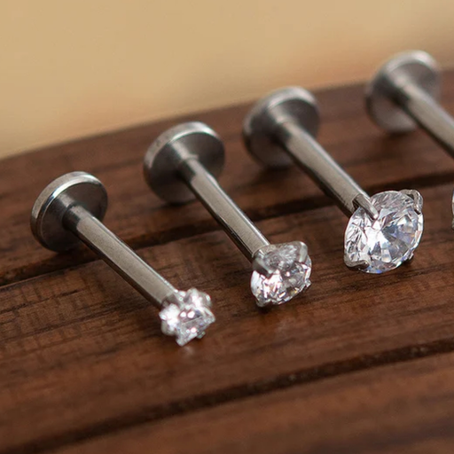 Nova Studs