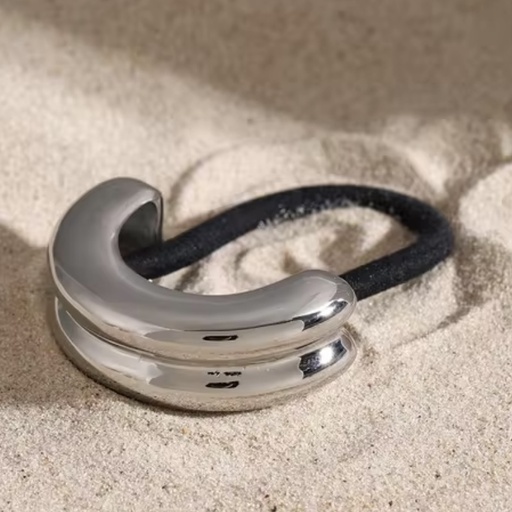 [ACCE-046] Rumi Pony Cuff