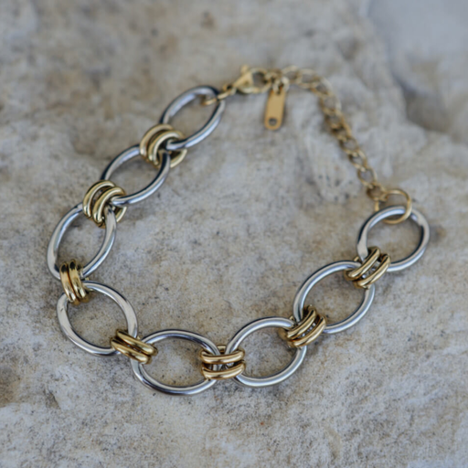 Lily Bracelet 