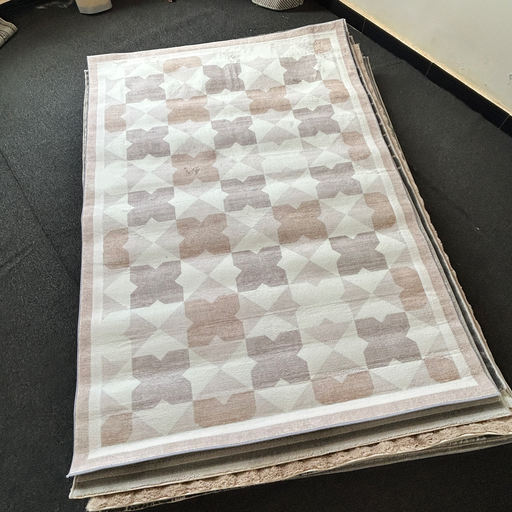 Geometric Rug (1.4x2m)