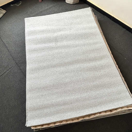 Grey Rug (1.4x2m)