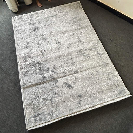 Minimal Rug