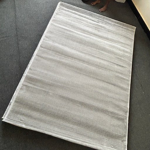 Lines Rug (1.4x2m)