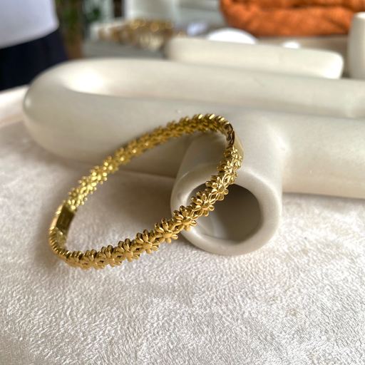 Dorna Cuff